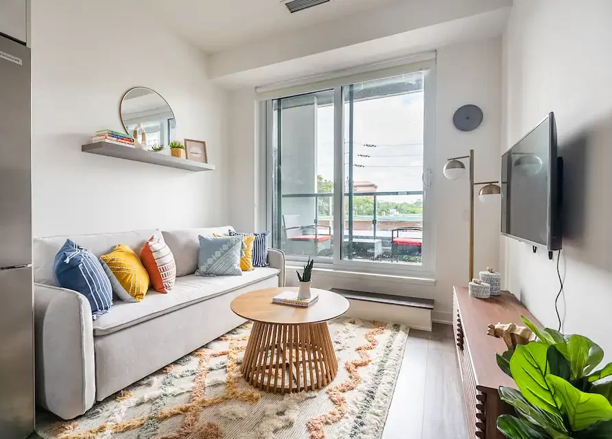 Brand New Cozy & Modern Studio with Den!