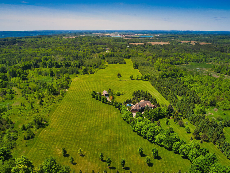 Isabella Manor Estate