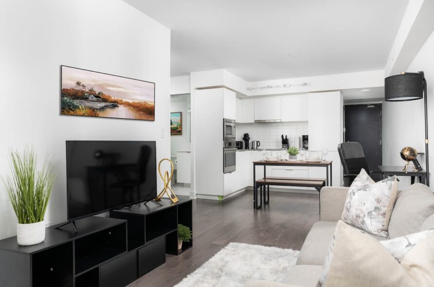 Downtown Condo with 2 Beds – Sleeps 3 by Yorkville